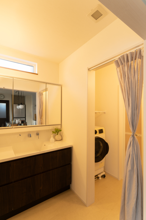 洗面室、洗濯室