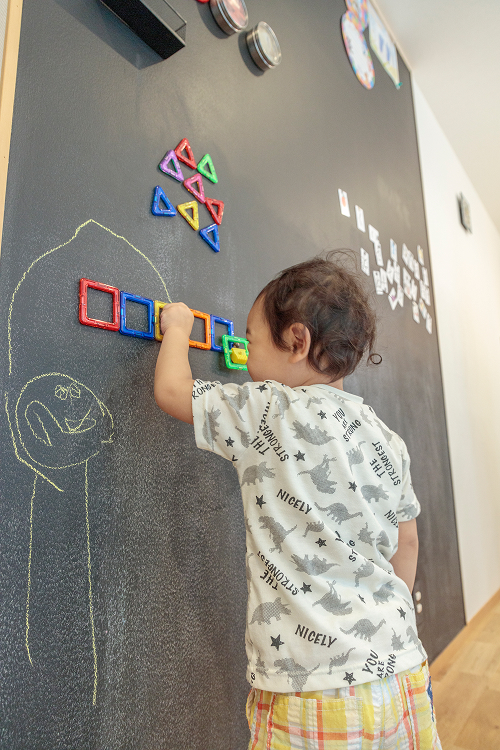 マグネット黒板塗料